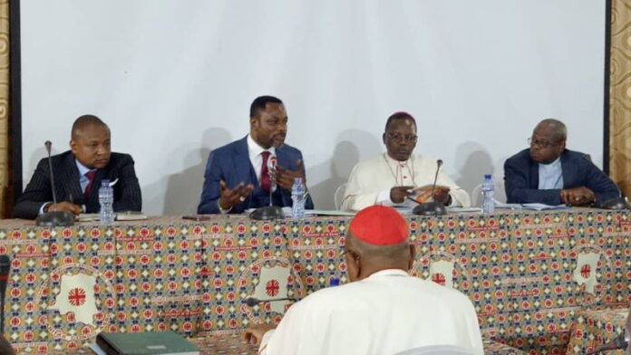 tony mwaba et les évêques