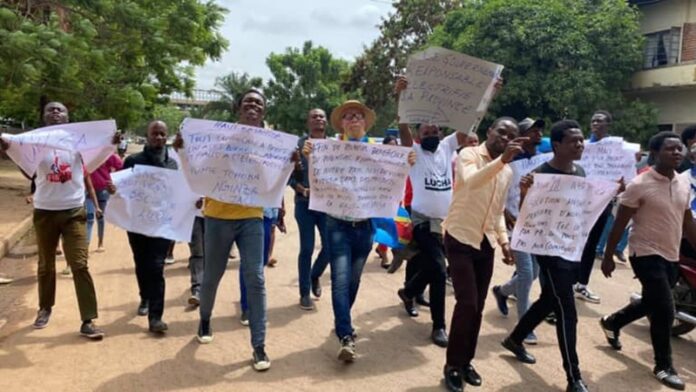 manifestants de tshiamilemba 1