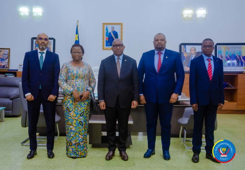 herbert, sama et autres sénateurs