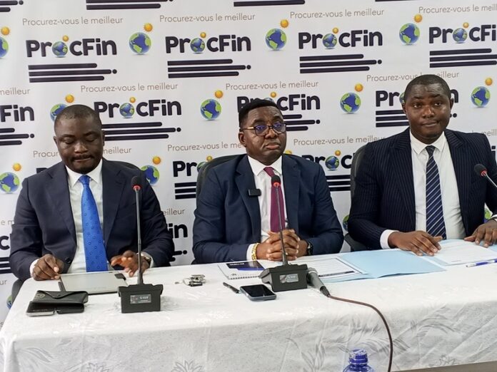 0 4064x3074 0 0 {} 0 24#